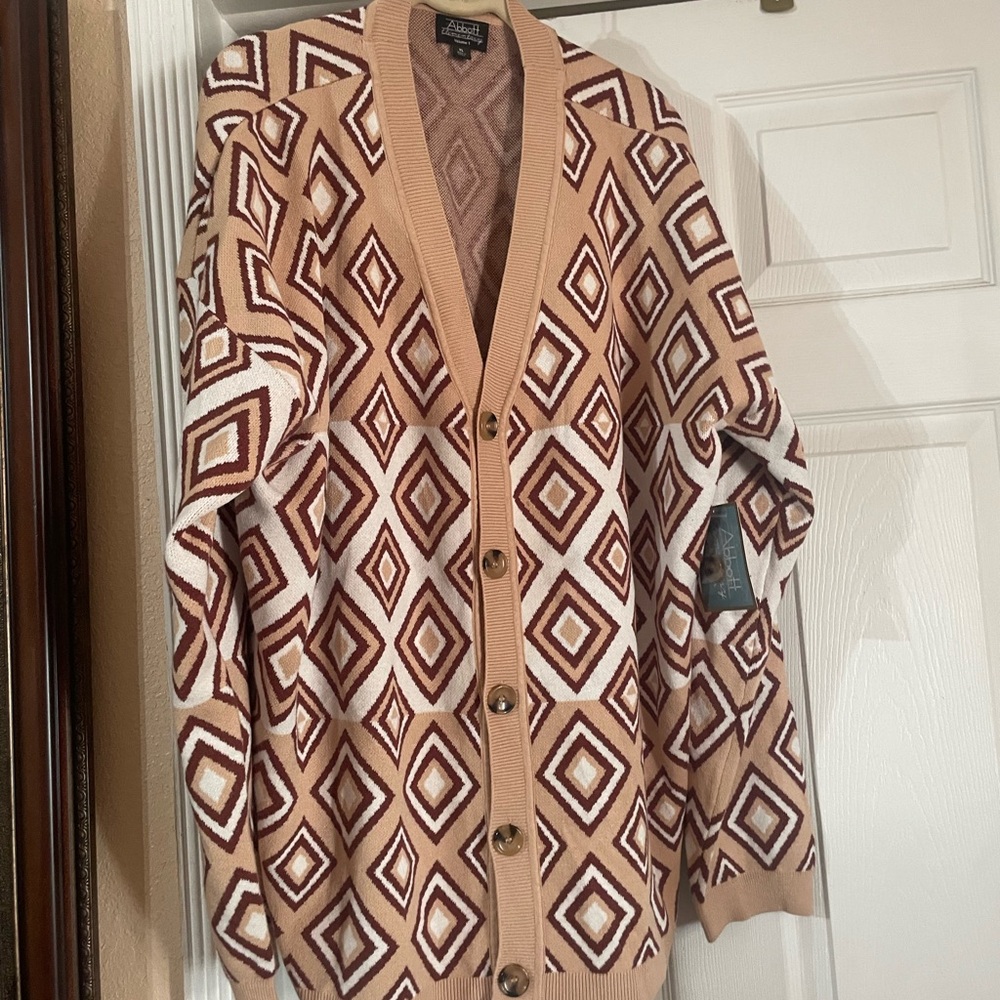 NWT Abbott Elementary Beige and Brown Diamond Cardigan size XL 🌺🌸🌹BG 08